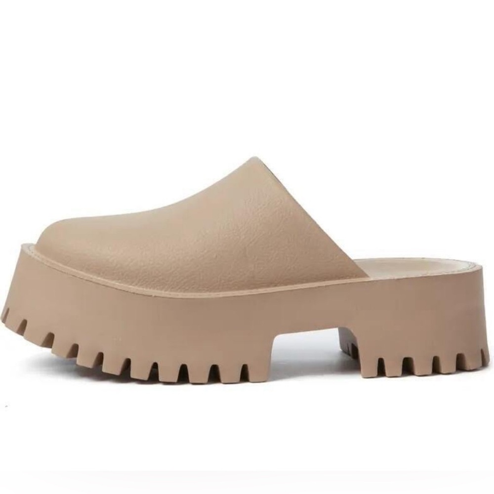 Jeffrey Campbell Clogge platform mule clog Taupe